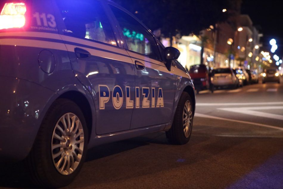 Polizia latina fica