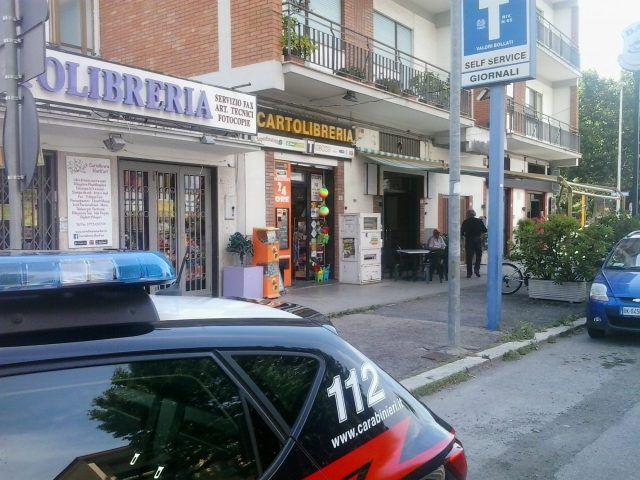 rapina tabaccheria via Quarto (1)