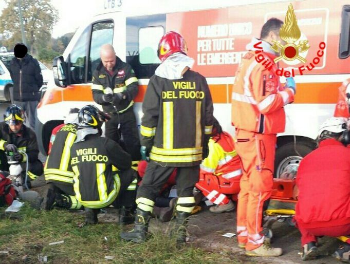 Incidente vigili Fuoco ambulanza