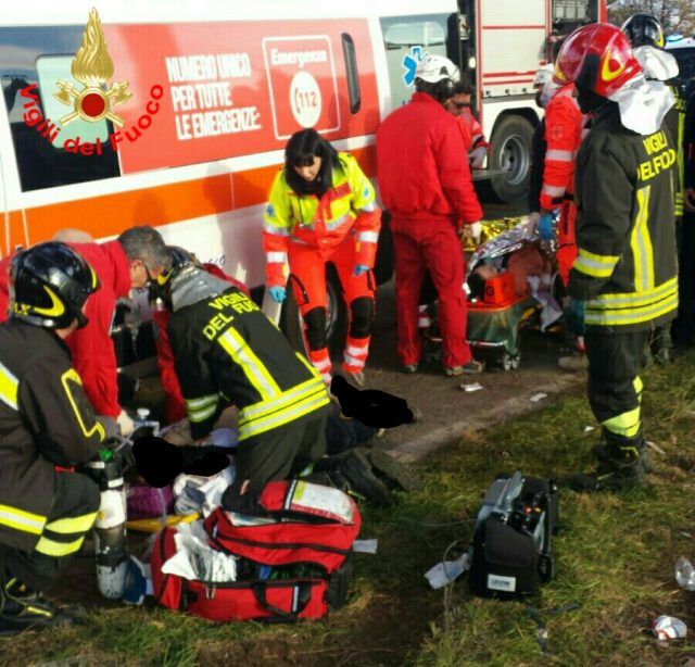 Incidente vigili Fuoco ambulanza