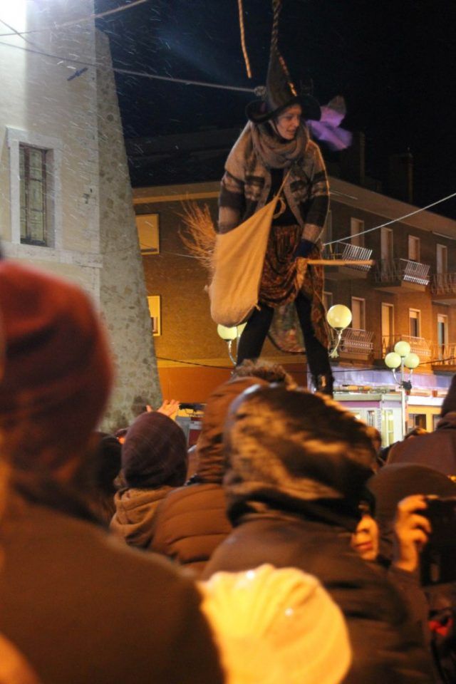 discesa_befana_cisterna_1