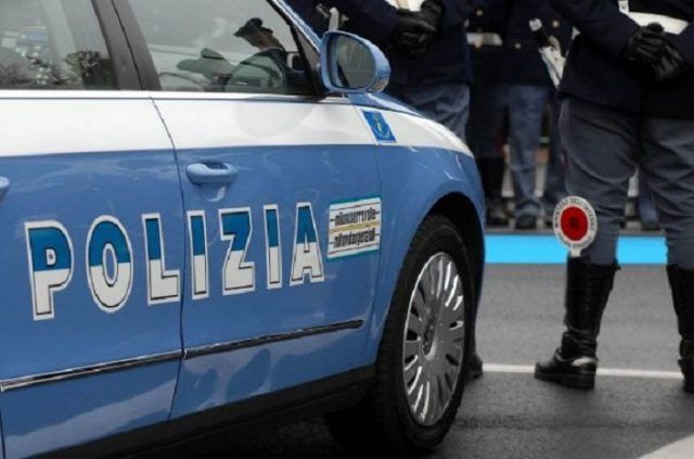 polizia_squadra_mobile