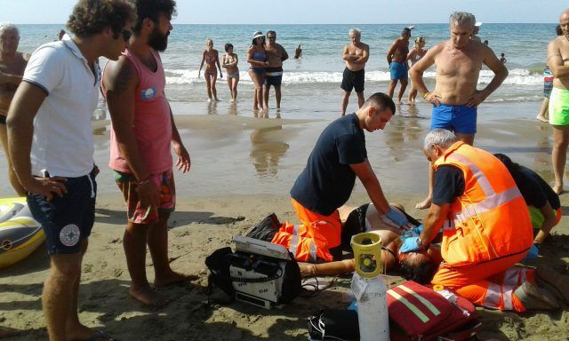 Mare spiaggia annegato