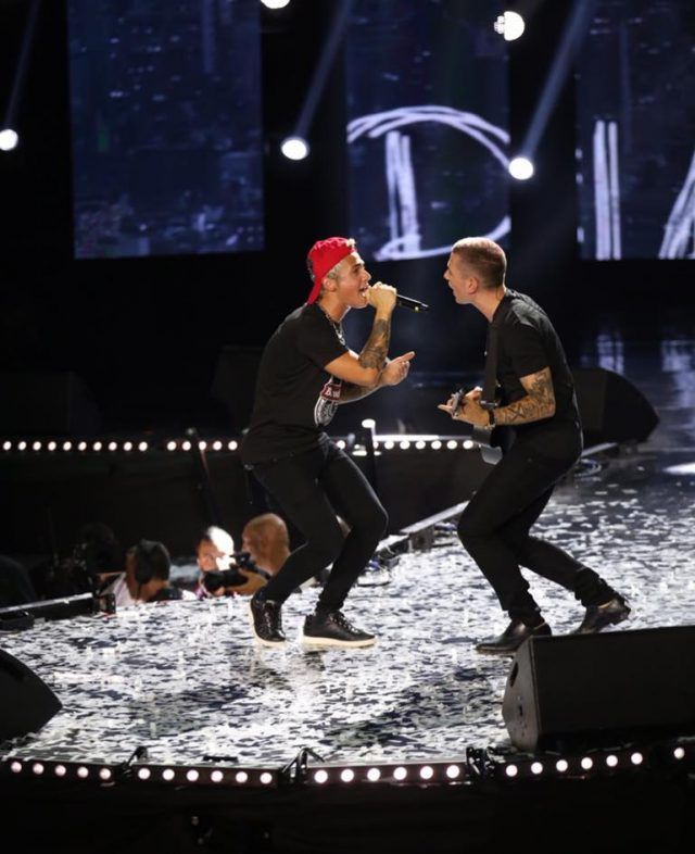 le ultime foto postate da benji e fede sulla loro pagina Facebook ufficiale (3)