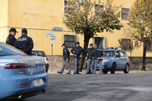 Polizia nicolosi