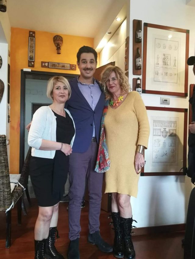 Anna e Angela con l'architetto Diego Thomas