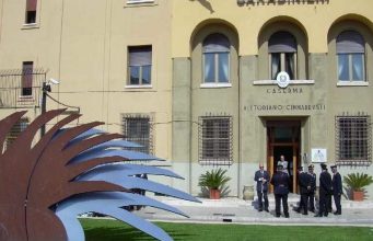 Si finge carabiniere e tenta di truffare un vero militare. Denunciato giovane di Latina