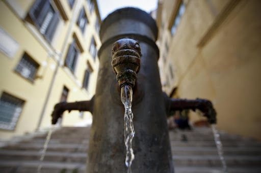 acqua fontana