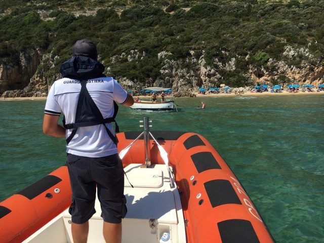 Guardia Costiera Gaeta-controlli sotto costa1