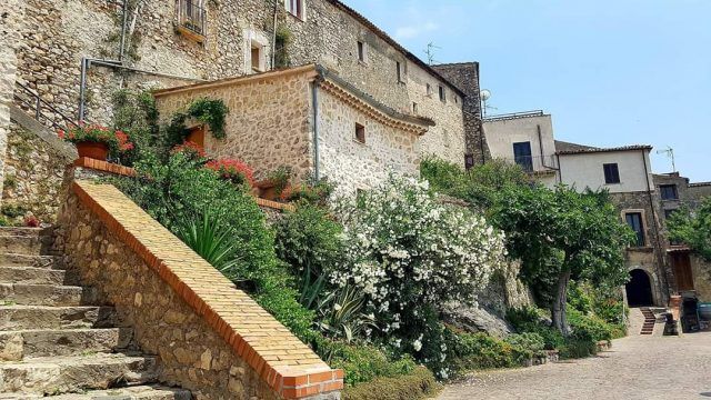 Monte San Biagio-Piazzetta della Lettura
