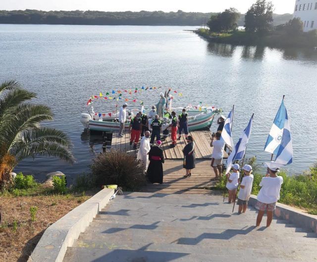 Sabaudia-processione lago 2020.2