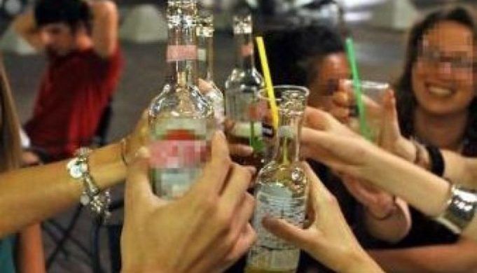alcool-ai-minorenni-e1429437119584