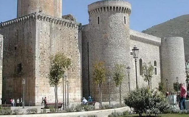 Fondi