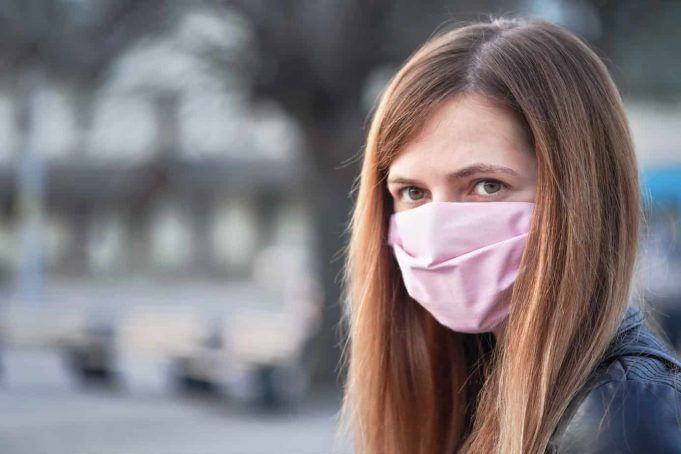 mascherina-lavabile-coronavirus-AdobeStock_335197995-scaled-1