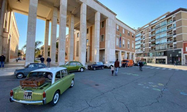 auto-in-piazza-1000x600