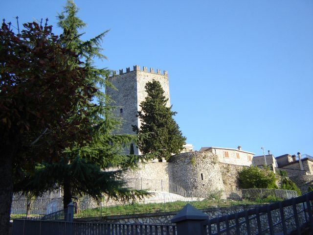 Castello_di_Monte_San_Giovanni_Campano_9