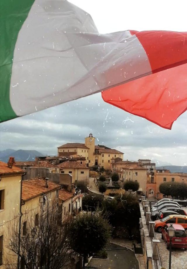 Roccagorga-bandiera italiana