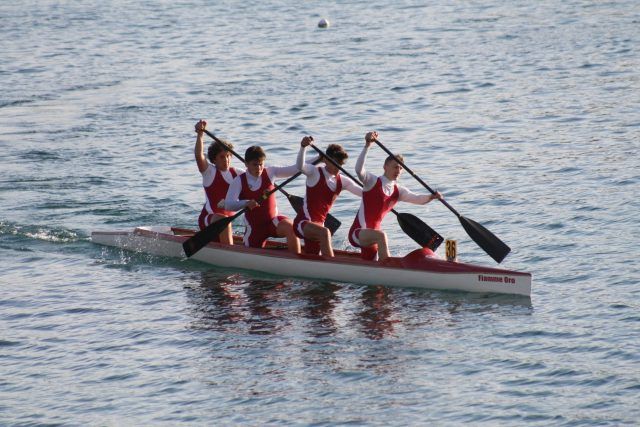Canoa. FF.OO italiani fondo