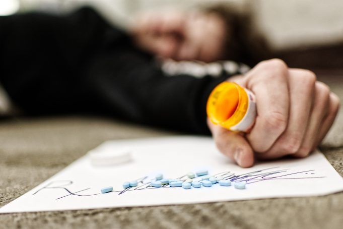 drugs-4260911_1920