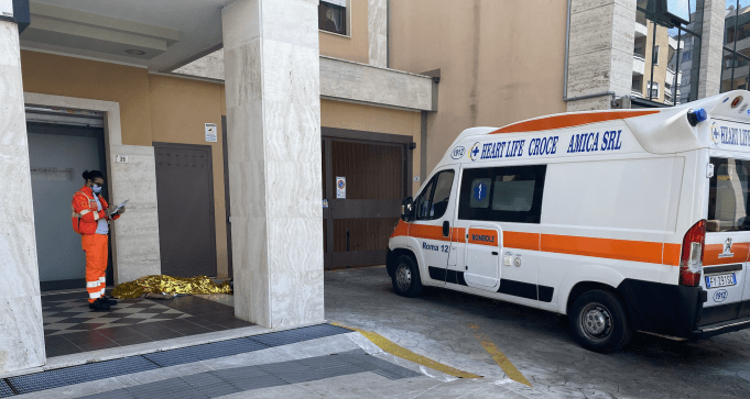 ambulanza via armellini
