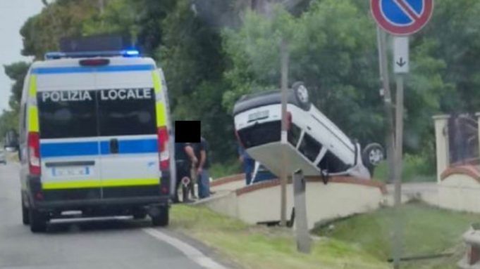 incidente-monti-lepini-240521 Auto si ribalta sulla Monti Lepini del 24 maggio 2021