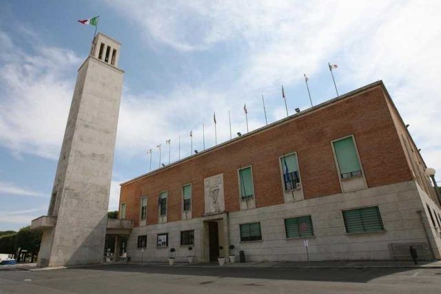 WCENTER 0WLHDARLLB - ( Agenzia Pirazzi - COMUNE SABAUDIA1.JPG )
