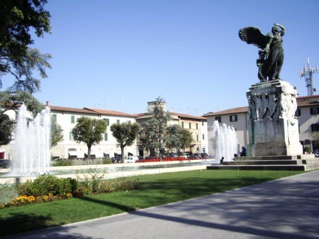 Empoli-Piazza_della_Vittoria
