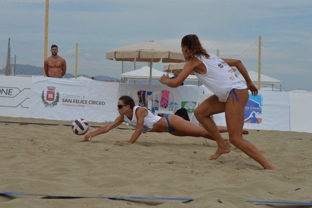 Sperlonga-beach volley