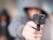 Aprilia Far West : Ancora spari contro una pizzeria, sette colpi di pistola. Indagini serrate dei carabinieri