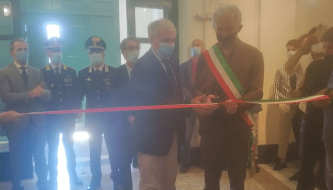 taglio del nastro Museo Cambellotti