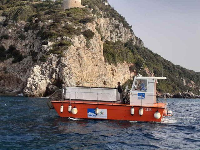PNC-battello spazzamare
