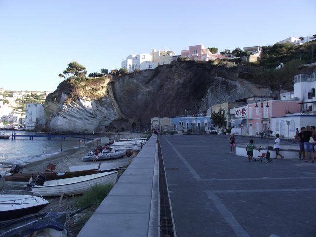 Ponza-Piazzale Giacos