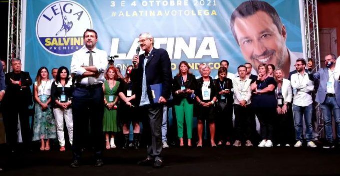 Matteo-Salvini piazza dante