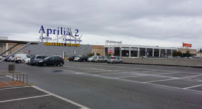 aprilia 2 parcheggio