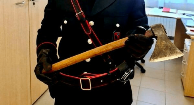 ascia carabinieri