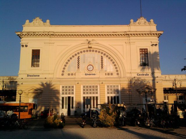 Stazione_Livorno_Centrale_-_ingresso_principale