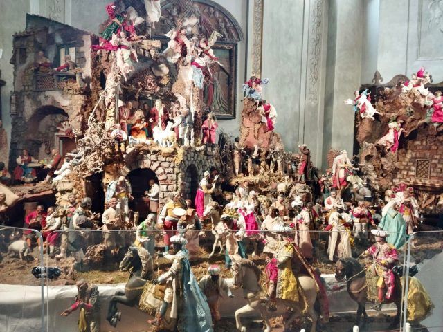 Terracina-Presepio napoletano in cattedrale