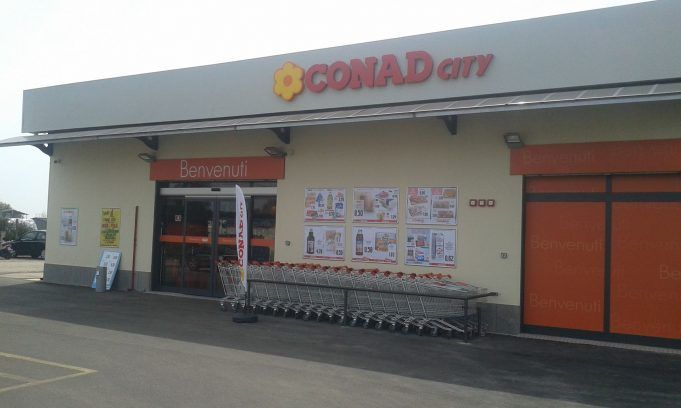 Conad via Valtellina