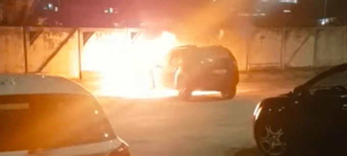 fiamme auto parcheggio fondi