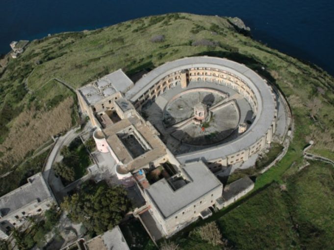 isola-santo-stefano