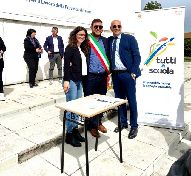 tutti a scuola