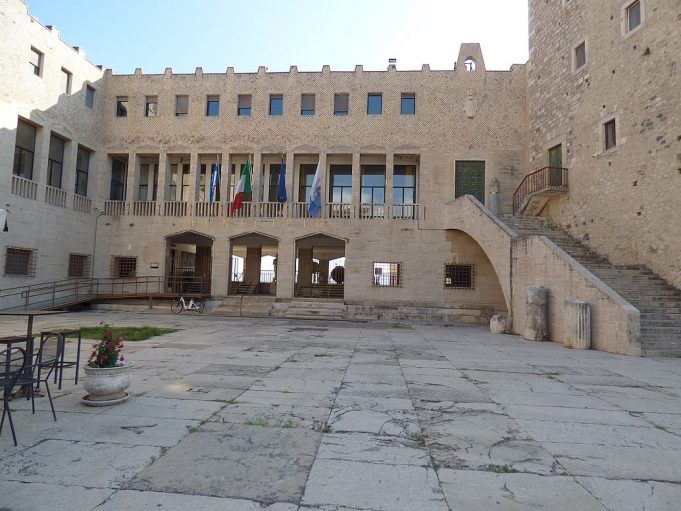 Terracina-Palazzo Comunale