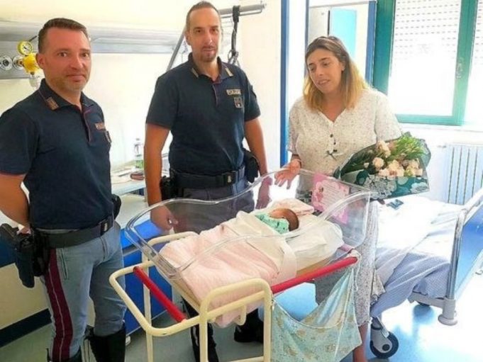 agenti-polizia-stradale-gloria