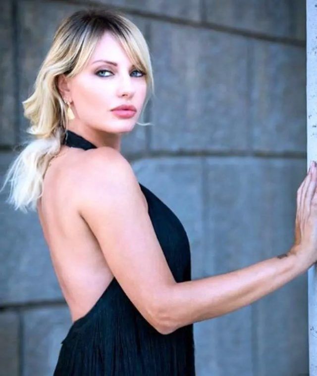 MANILA NAZZARO