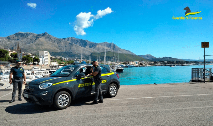 Guardia di Finanza mare