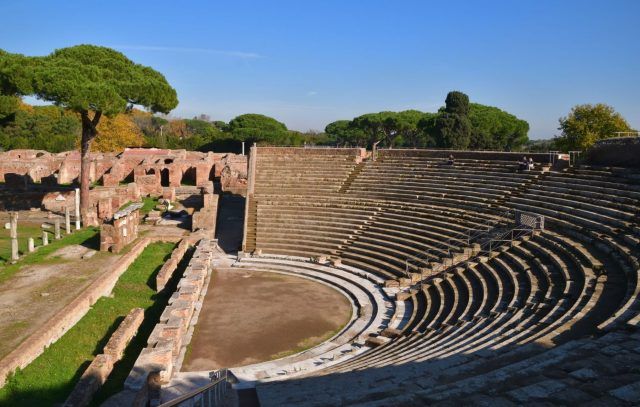 teatro-ostia-antica