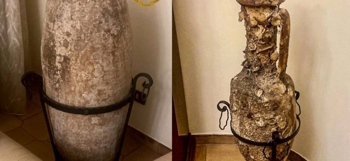 Anfore sequestrate da Guardia Costiera