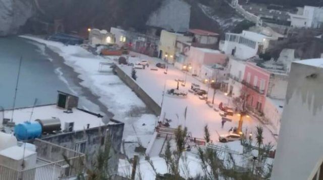Ponza-neve