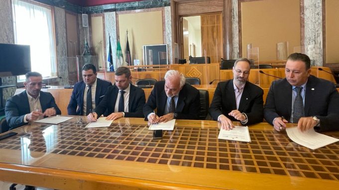 firma protocollo latina