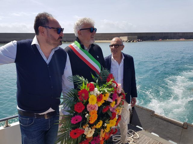 San Felice-Deposizione fiori Cristo del Circeo